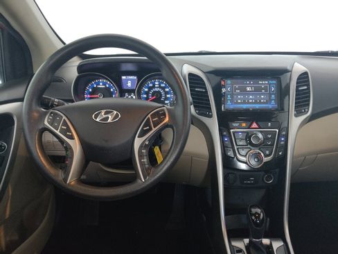Used 2016 Hyundai Elantra GT FWD image 22