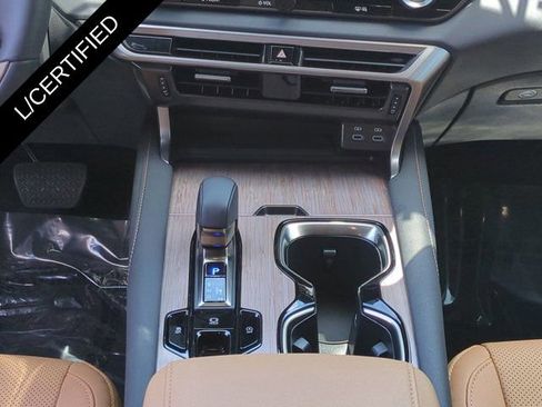 Certified 2025 Lexus RX 350 Premium FWD image 18