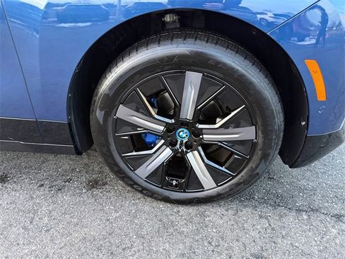 Certified 2025 BMW iX xDrive50 image 16