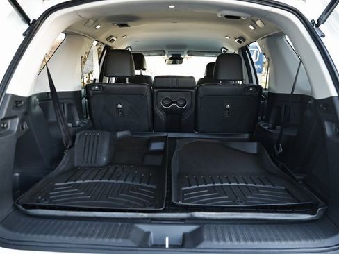 Certified 2025 Honda Pilot EX-L image 30