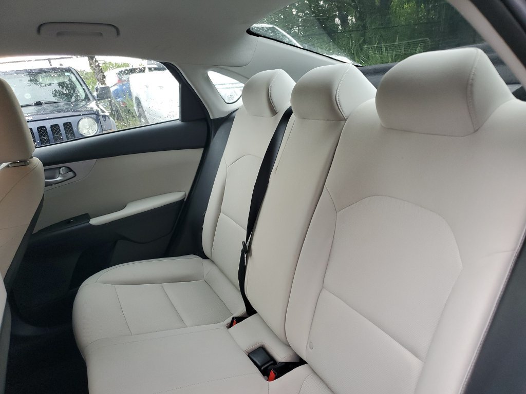 Used 2022 Kia Forte LXS FWD image 12