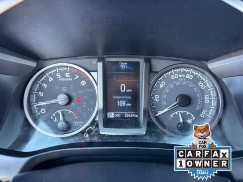 Used 2022 Toyota Tacoma TRD Off-Road AWD/4WD image 30
