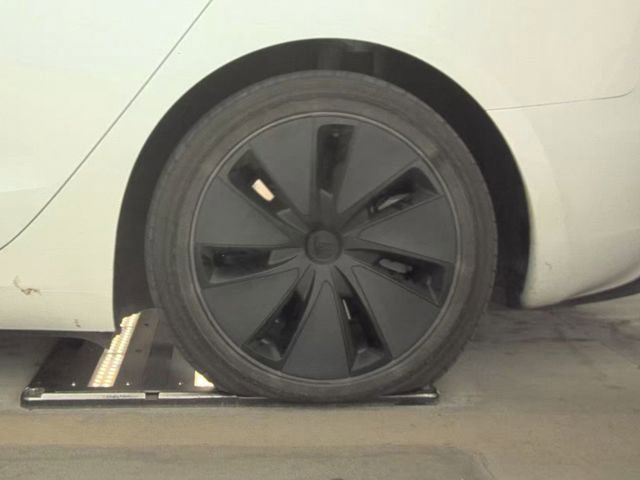 Used 2025 Tesla Model 3 Long Range RWD image 26