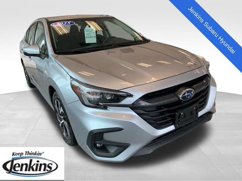 Used 2025 Subaru Legacy Premium AWD/4WD image 1