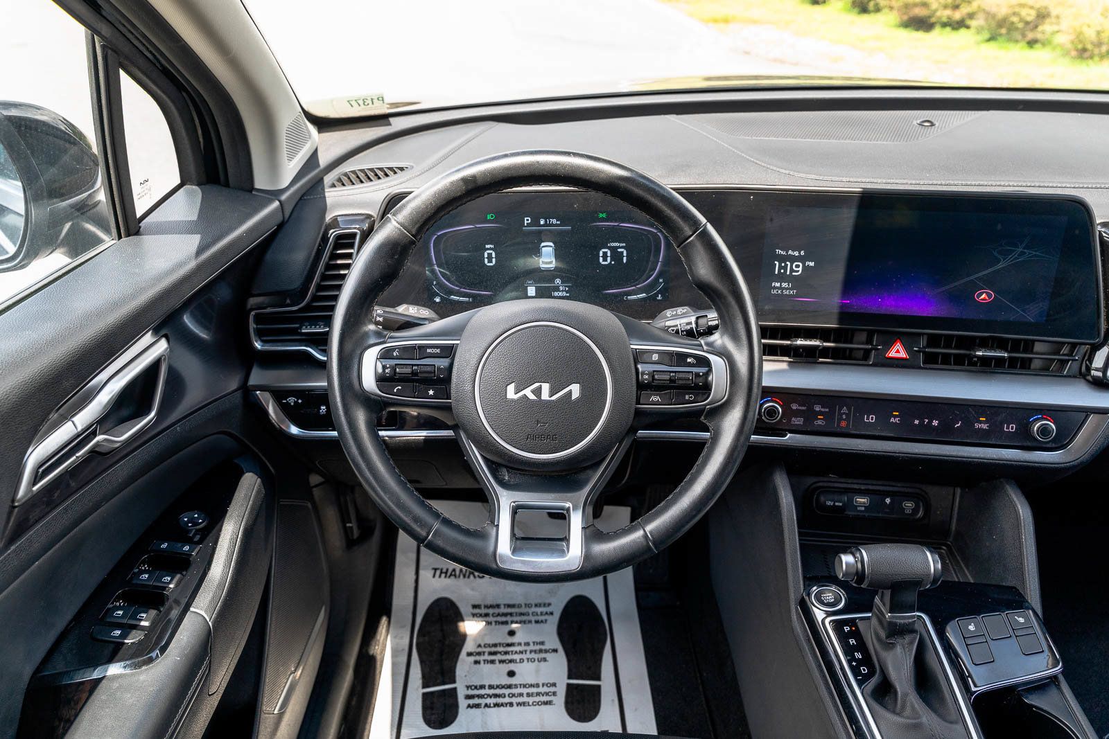 Used 2025 Kia Sportage EX FWD image 21