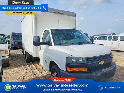 Used 2020 Chevrolet Express 4500 RWD image 5