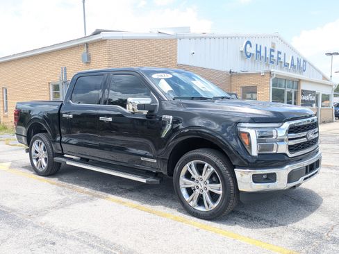 Used 2025 Ford F150 Lariat w/ Equipment Group 502A High AWD/4WD image 2