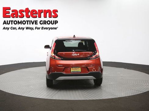 Used 2023 Kia Soul LX w/ Option Group 015 FWD image 37