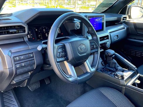 Used 2025 Toyota 4Runner SR5 image 16