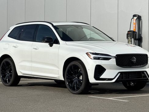 New 2026 Volvo XC60 T8 Ultra w/ Climate Package PRO AWD/4WD image 7