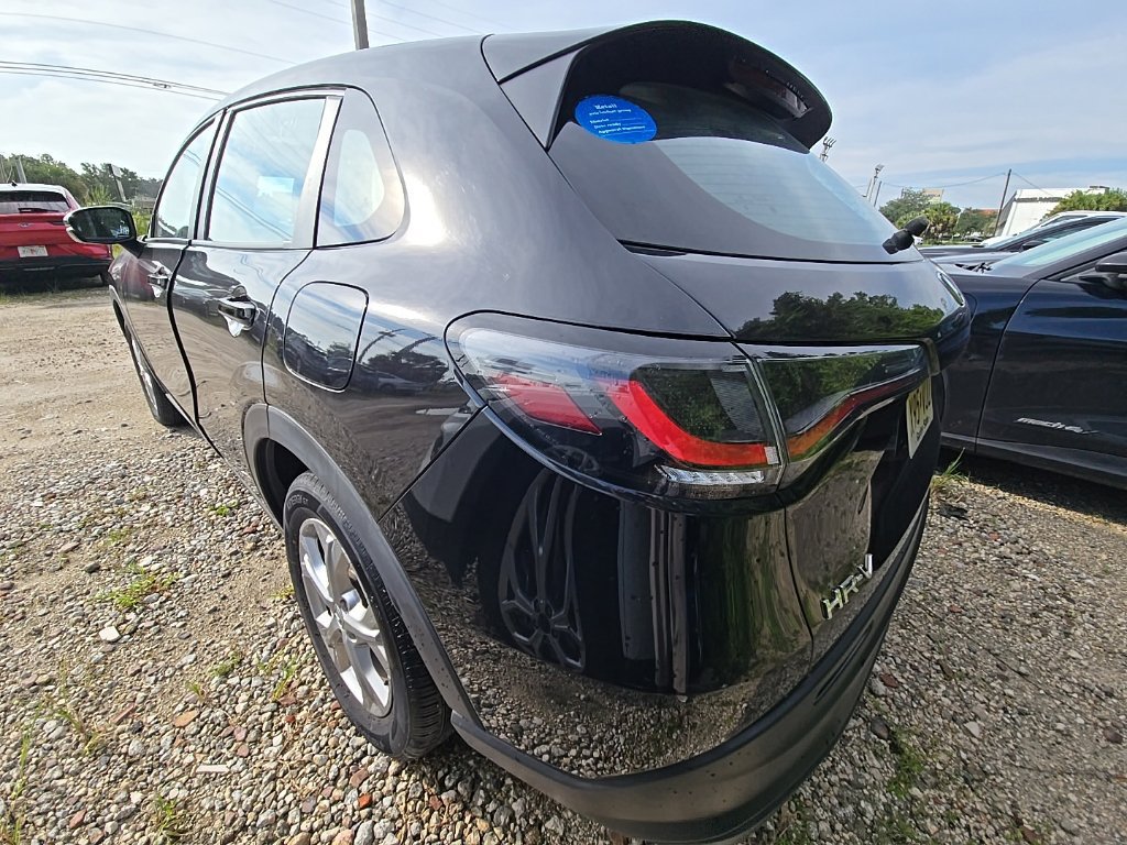 Used 2025 Honda HR-V LX image 7