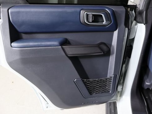 Used 2024 Ford Bronco Outer Banks image 16
