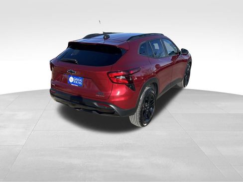 Used 2024 Chevrolet Trax ACTIV w/ Driver Confidence Package image 7