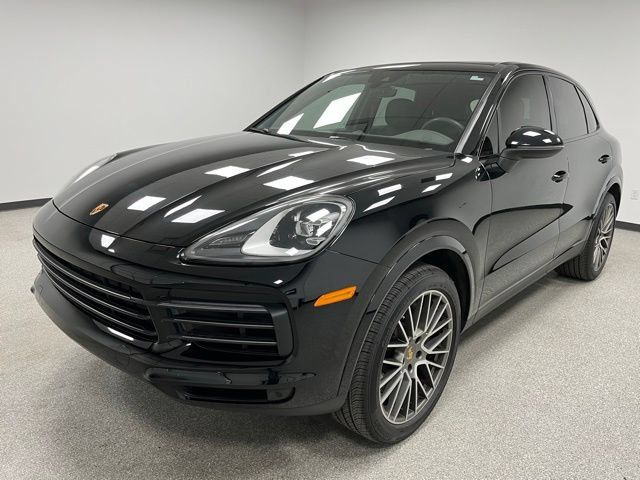Used 2022 Porsche Cayenne Platinum Edition AWD/4WD image 4