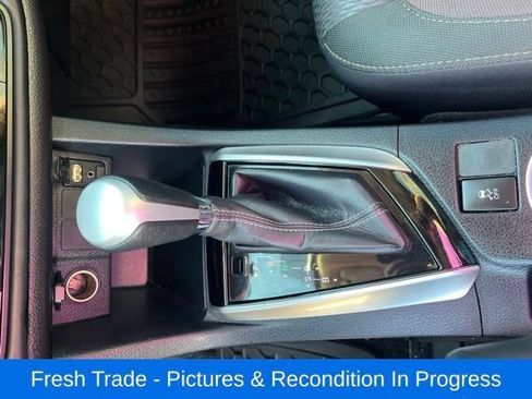 Used 2017 Toyota Corolla L FWD image 14