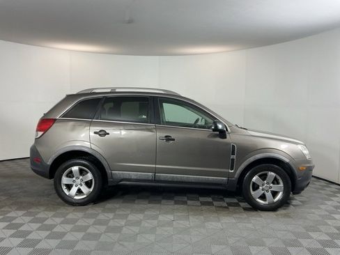 Used 2012 Chevrolet Captiva Sport LS image 4