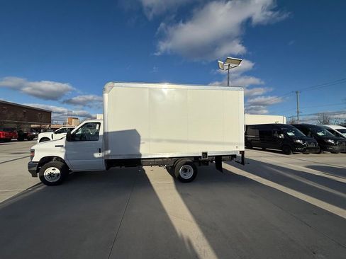 New 2025 Ford E-450 and Econoline 450 Super Duty w/ Power Equipment Group image 6