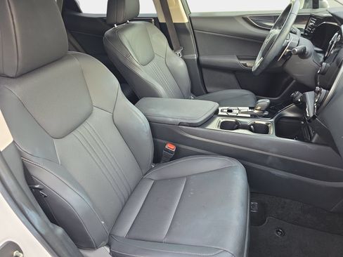 Used 2025 Lexus NX 250 FWD image 10