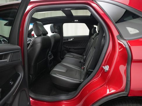Used 2020 Ford Edge ST w/ Equipment Group 401A AWD/4WD image 16