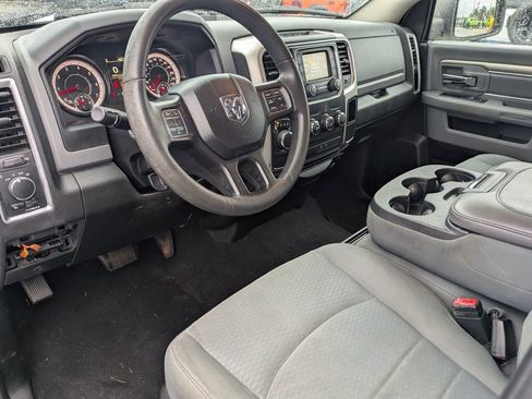 Used 2020 RAM 1500 Classic SLT image 16