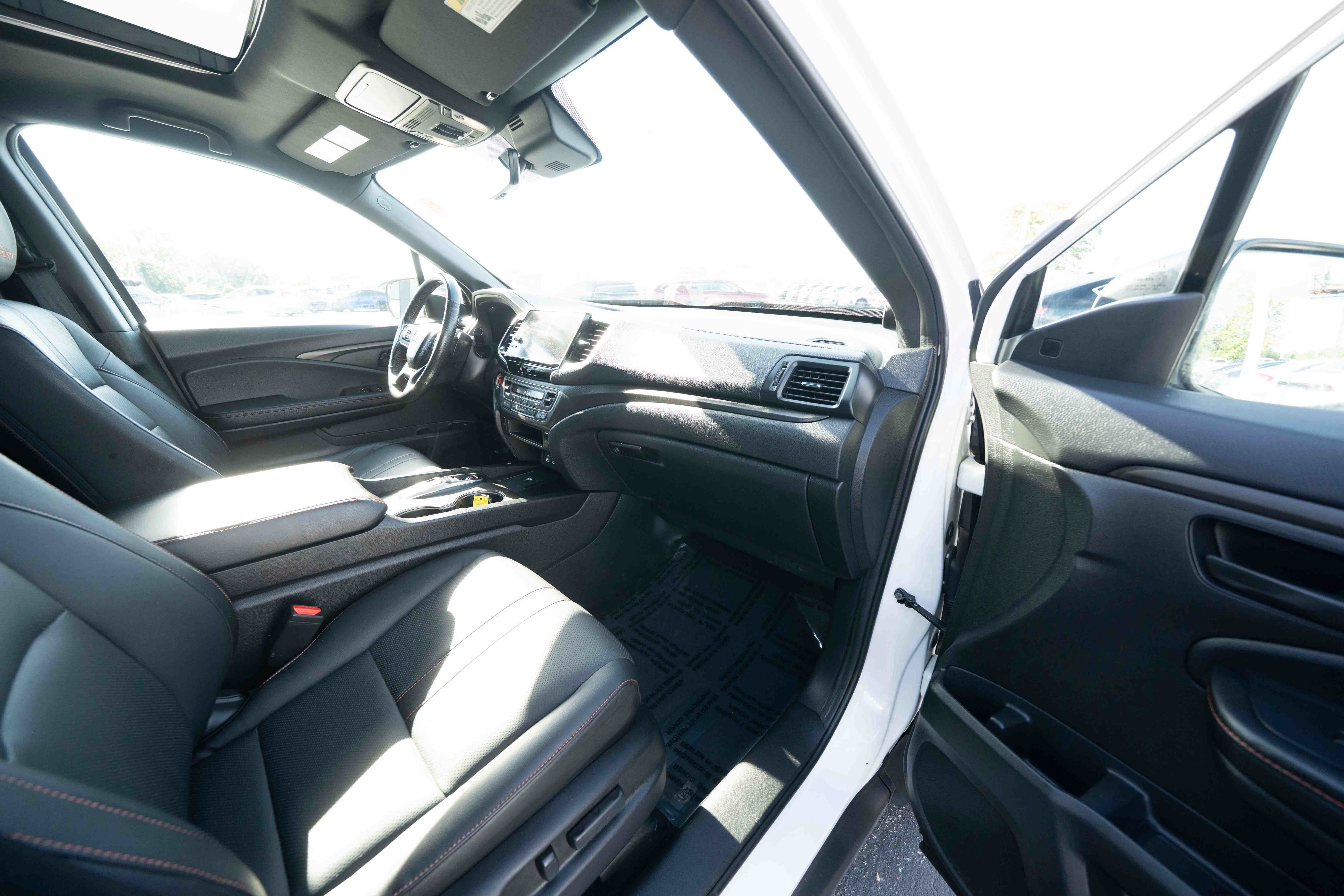 Used 2025 Honda Ridgeline TrailSport image 25