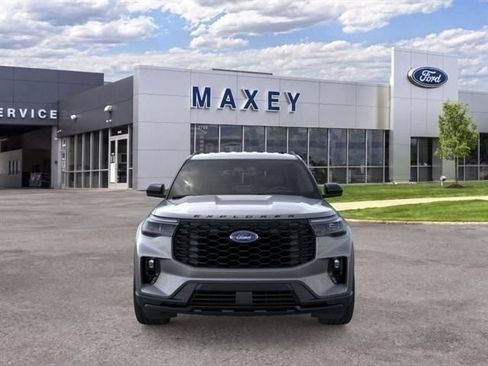 Used 2026 Ford Explorer ST-Line w/ ST-Line Street Pack AWD/4WD image 6
