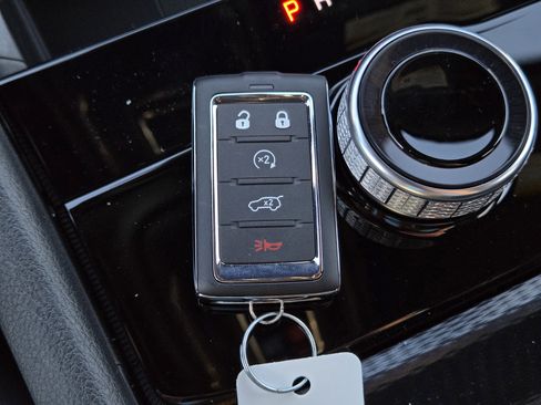 New 2025 Jeep Grand Cherokee Altitude image 21