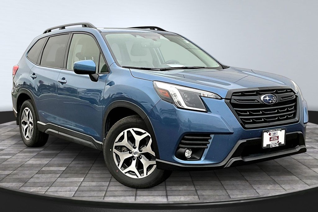 Used 2024 Subaru Forester Premium AWD/4WD image 3