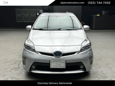 Used 2014 Toyota Prius Five w/ Advanced Technology Package image 11