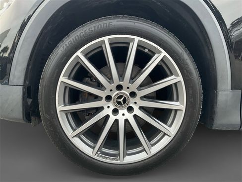 Used 2023 Mercedes-Benz GLB 250 image 15