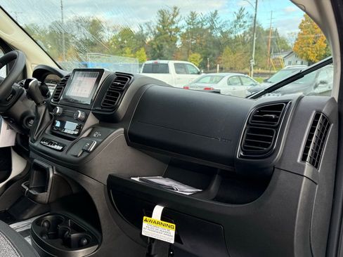 New 2026 RAM ProMaster 3500 w/ Convenience Group FWD image 10