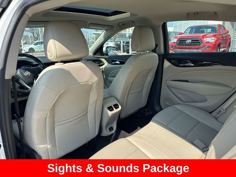 Used 2018 Buick Regal Essence w/ Driver Confidence Package #1 FWD image 16