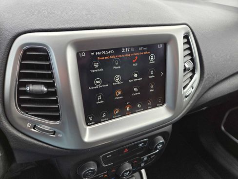 Used 2018 Jeep Compass Latitude w/ Popular Equipment Group FWD image 29