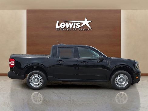 New 2025 Ford Maverick XL image 6