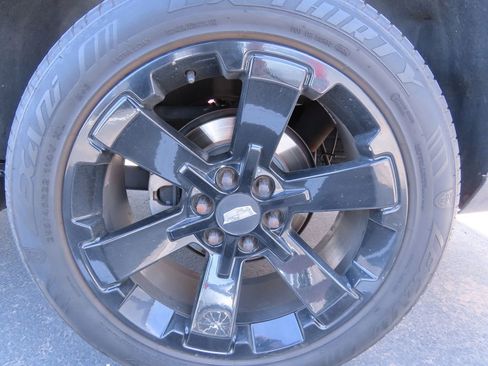 Used 2016 Cadillac Escalade Premium image 16