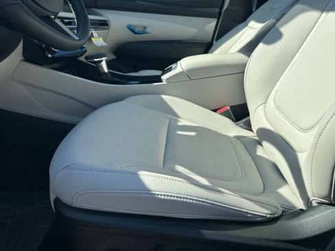 New 2025 Hyundai Tucson SEL image 9