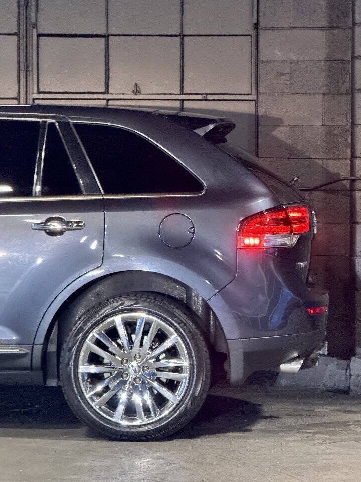 Used 2013 Lincoln MKX AWD image 14