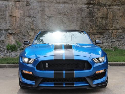 Used 2020 Ford Mustang Shelby GT350 w/ Technology Package RWD image 36