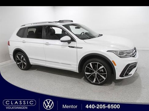 Certified 2023 Volkswagen Tiguan SEL R-Line AWD/4WD image 1