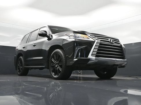 Used 2017 Lexus LX 570 4WD image 46