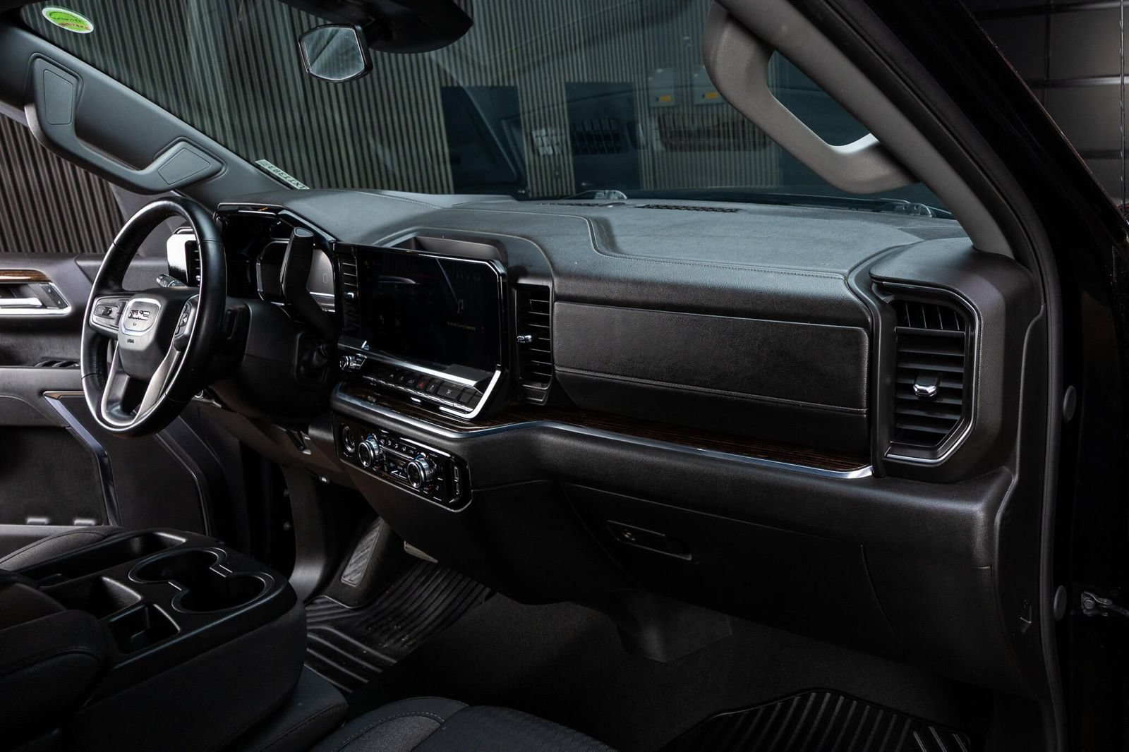Used 2024 GMC Sierra 1500 Elevation RWD image 16