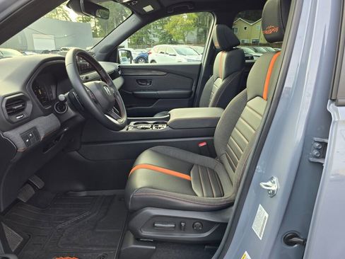 Certified 2026 Honda Passport TrailSport image 3