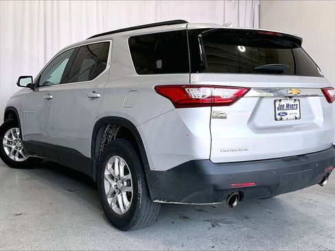 Used 2021 Chevrolet Traverse LT FWD image 5