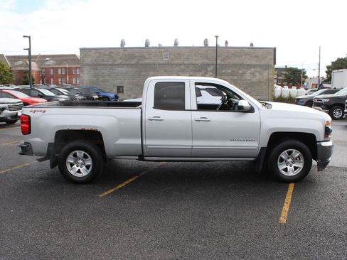 Used 2017 Chevrolet Silverado 1500 LT w/ All Star Edition AWD/4WD image 4