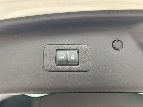 Used 2024 Nissan Armada SL w/ Midnight Edition Package RWD image 14