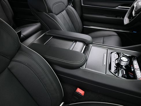 Used 2024 Jeep Grand Wagoneer L Series II w/ Quick Order Packagew 28T image 47