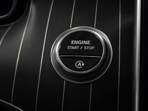 Used 2024 Mercedes-Benz C 300 4MATIC Sedan w/ Exclusive Trim Package image 41