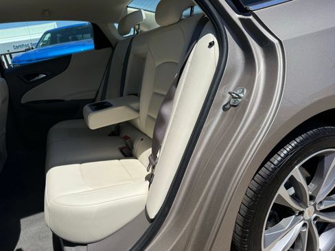 Used 2024 Chevrolet Malibu LT FWD image 35