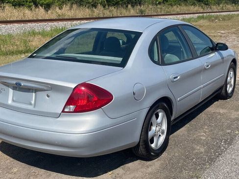Used 2003 Ford Taurus SES image 5