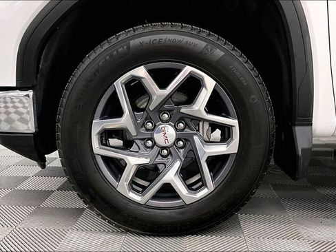 Used 2023 GMC Sierra 1500 SLE AWD/4WD image 10
